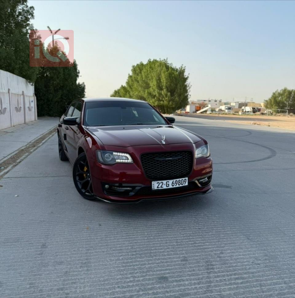 کرایسلەر 300